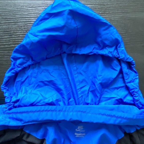 Nike Sportswear Men’s Large royal blue windbreaker in good preowned condition - Picture 9 of 11
